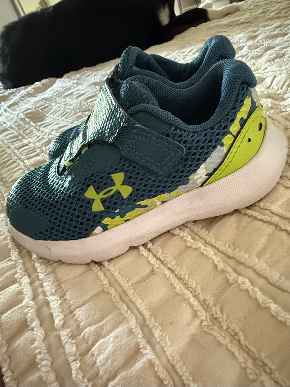 Under Armour Kids Blue Teal Sneaker with Lime Accents
